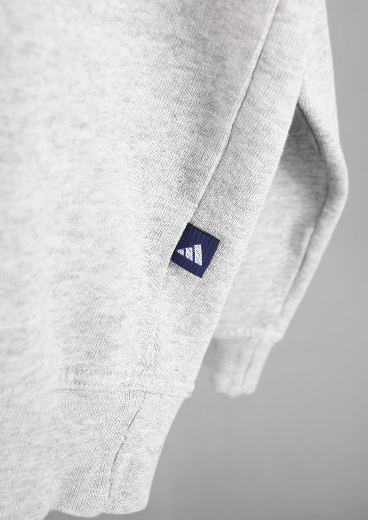 Adidas Sweater (M)