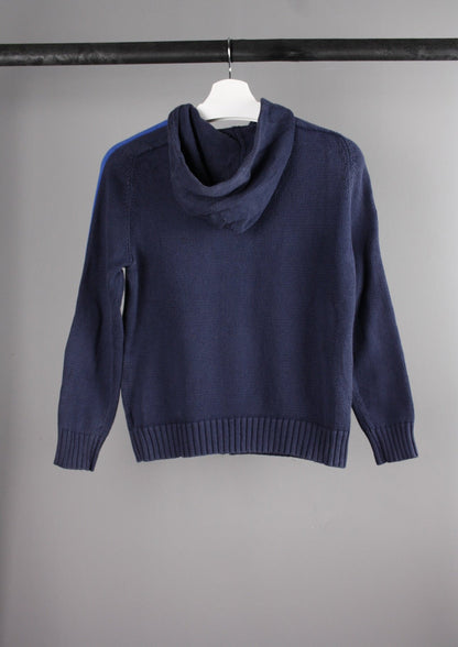 Achterkant van een marineblauw Ralph Lauren vest met een klassieke en tijdloze stijl, perfect voor zowel casual als formele outfits.